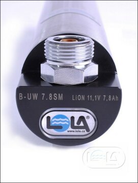 Zdroj-LOLA-B-UW-LiON-7-8-SM-kanystr-vrch.jpg